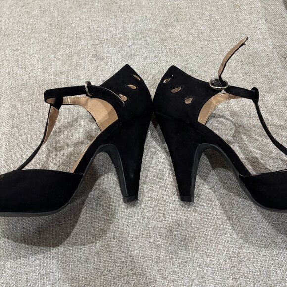 Cute black vintage style heels - Picture 2 of 3